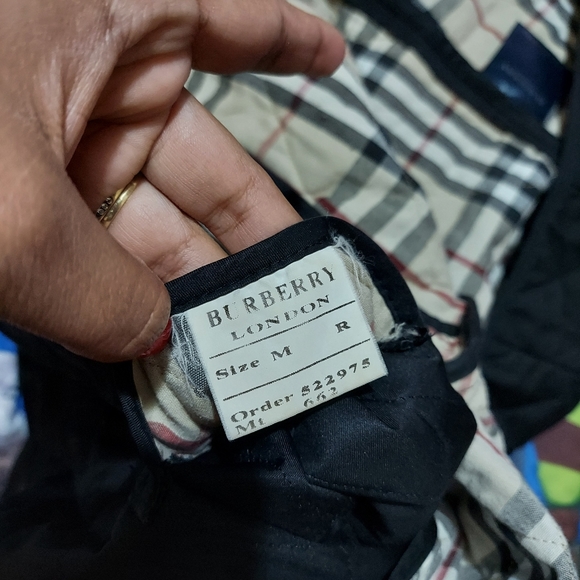 Burberry jacket - Picture 4 of 11